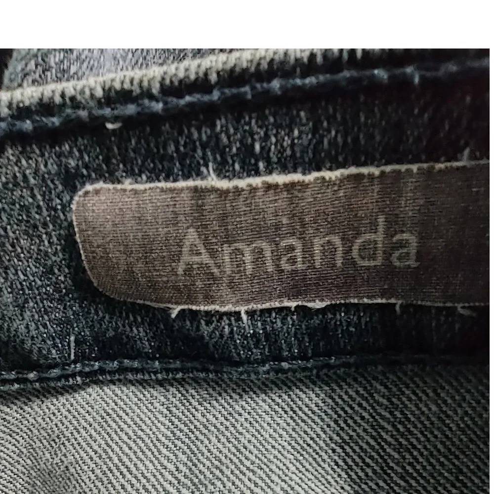 Gloria Vanderbilt Jeans Woman's  Adult‎ Size 14P Embroidered Pockets Logo  Denim